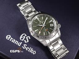 GRAND SEIKO 特級精工 GS 冠藍獅 精工 Sport Collection GMT SBGM247G <font color="#69830c">橄欖綠色面盤</font><font color="#FF0000"> </font>兩地時區 不鏽鋼<font color="#FF0000"> 2025年台灣公司貨 </font> 自動上鍊 40mm