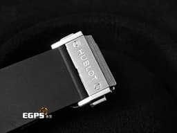 HUBLOT 宇舶 Classic Fusion 經典融合 ORLINSKI 聯名款 550.NS.1800.RX.1604.ORL19 <font color="#05f0f0">原廠鑲鑽 黑色切面立體錶盤</font> 鈦金屬+不鏽鋼材質 <font color="#ff0000">2025年保單</font> 自動上鍊<font color="#fa00fa"> </font><font color="#0ced27">多面切割錶盤和錶殼 雕塑出藝術家Richard Orlinski最具代表性的美學符號</font> 40mm