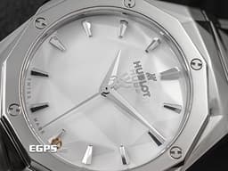 HUBLOT 宇舶 Classic Fusion 經典融合 ORLINSKI 聯名款 550.NS.2200.NS.ORL22 鈦金屬 <font color="#bababa">3D立體切面錶殼呈現鑽石般折射光澤</font> <font color="#ff0000">2025年保單</font> 自動上鍊 40mm