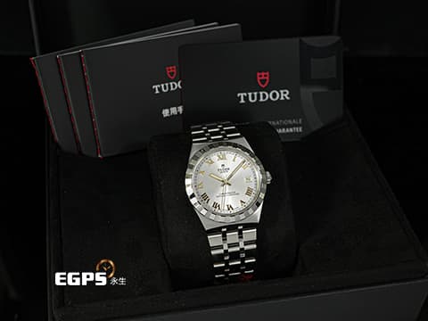 TUDOR 帝舵 Royal 皇家系列 2836C1A0 銀色面盤搭配金色立體羅馬數字時標 不鏽鋼 大三針 切割坑紋外圈 自製機芯搭配可微調摺疊扣 2026年保卡 自動上鍊 36mm