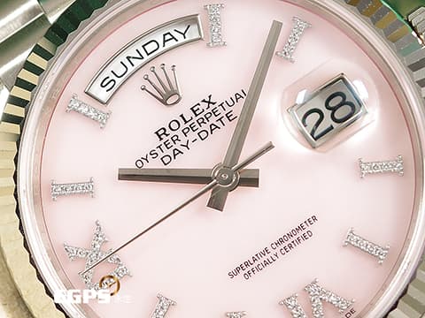 ROLEX 勞力士 Day-Date 36 蠔式 星期日曆型 128239 原廠鑲嵌56顆鑽石時標 粉紅色蛋白石面盤 18K白金材質 DD36 經典三角坑紋錶圈 2020年新式保卡 原廠膠膜未撕 自動上鏈 36mm