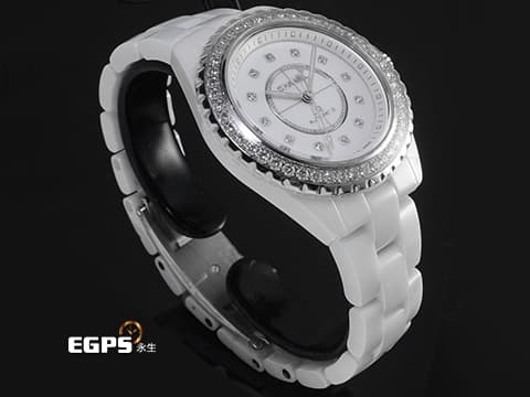 CHANEL 香奈兒 J12 H10473 白色高科技陶瓷材質 原廠鑲嵌12顆鑽石時標(0.06克拉) 46顆鑽石錶圈(1.21克拉) 2025年保卡 專利不鏽鋼蝴蝶扣 自動上鍊 33mm