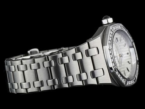 Audemars Piguet AP 愛彼 Royal Oak 67651ST.ZZ.1261ST.01 原鑲鑽錶 精鋼材質 白色格紋面 石英女妝腕錶 33mm