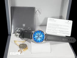 H. Moser & Cie. 亨利慕時 Pioneer Centre Seconds 開拓者 3200-1217 三日鍊 <font color="#3f8bee">Arctic Blue fumé北極藍太陽紋面盤</font><font color="#03f6f9"> </font>不鏽鋼 大三針 <font color="#FF0000">2025年保單</font> 自動上鍊 40mm