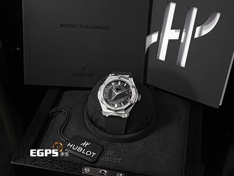 HUBLOT 宇舶 Classic Fusion 經典融合 ORLINSKI 聯名款 550.NS.1800.RX.1804.ORL19 原廠鑲鑽 黑色切面立體錶盤 鈦金屬+不鏽鋼材質 2025年保單 自動上鍊 40mm