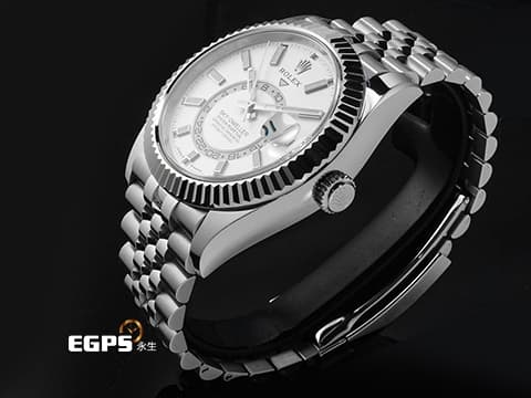 ROLEX 勞力士 Sky-Dweller 蠔式 天行者 336934 最新9002機芯 白色面盤 沙羅系統 年曆錶 兩地時區 經典三角坑紋錶圈 2025年保卡 紀念型(Jubilee)五銖錶帶 自動上鍊 42mm
