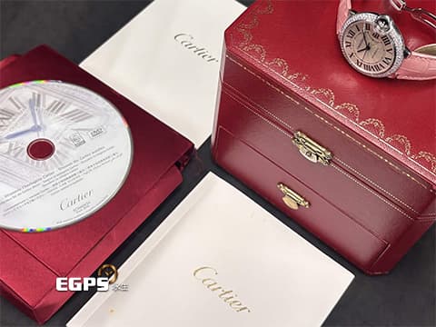 CARTIER 卡地亞 Ballon Bleu 藍氣球 WE900651 18K白金材質 原廠鑲嵌鑽石錶圈 銀白色面盤 台灣公司貨 新錶定價:1,050,000 元 自動上鍊 36mm