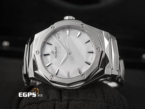 HUBLOT 宇舶 Classic Fusion 經典融合 ORLINSKI 聯名款 550.NS.2200.NS.ORL22 鈦金屬 3D立體切面錶殼呈現鑽石般折射光澤 2025年保單 自動上鍊 40mm