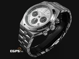 Vacheron Constantin 江詩丹頓 VC OverSea 縱橫四海系列 5520V/210A-B686 <font color="#FF00FF"> 易拆卸替換錶帶裝置,完全無需工具即可替換喜愛的皮帶、橡膠帶或是鋼鍊帶 日內瓦印記 </font><font color="#bffcfd">白熊貓面三眼計時面盤</font> <font color="#FF0000"> 2025年保卡 已貼膜 </font> 自動上鏈 42mm