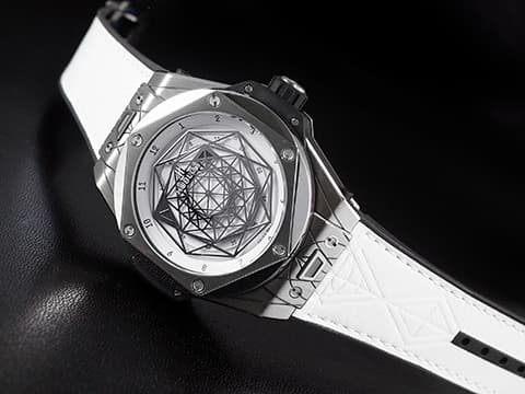 HUBLOT 宇舶 Big Bang Unico Sang Bleu 大爆炸 5級鈦金屬材質 415.NX.2027.VR.MXM18 刺青藝術家 Maxime Büchi聯名款 幾何圖形指針 全球限量200只 自動上鍊 45mm