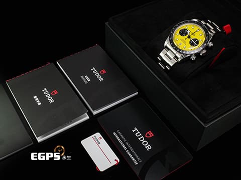 TUDOR 帝舵 Heritage Black Bay Chrono 碧灣 79310N-0001 最熱門、最具話題性 黃色熊貓面盤 【大黃蜂】 計時碼錶 不鏽鋼材質 2026年保卡 搭配最新快速調節「T-fit」折疊扣 自動上鍊 39mm