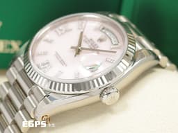 ROLEX 勞力士 Day-Date 36 蠔式 星期日曆型 128239<font color="#FF0000"> </font><font color="#f6d2de">原廠鑲嵌56顆鑽石時標 粉紅色蛋白石面盤</font> 18K白金材質 DD36 經典三角坑紋錶圈 <font color="#ff0000">2020年新式保卡 原廠膠膜未撕</font> 自動上鏈 36mm