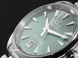 OMEGA 歐米茄 Seamaster Aqua Terra 150 GMT 海馬 22010382010002 <font color="#bbf7bc">綠色太陽線紋錶盤</font><font color="#05f0f0"> </font>不鏽鋼材質 <font color="#ff0000">2025年保卡</font> 自動上鏈 38mm
