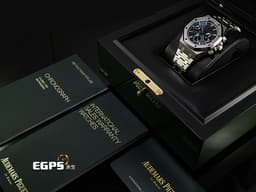 Audemars Piguet AP錶 愛彼錶 Royal Oak 皇家橡樹 26715ST.OO.1356ST.01 不鏽鋼材質 <font color="#0582f5">雲夜藍50色調「Grande Tapisserie」大型格紋錶面 </font><font color="#ff0000">2022年保卡</font> 計時碼錶 自動上鍊 38mm