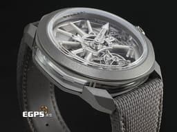 BVLGARI 寶格麗 Octo Tourbillon Sapphire titanium 104195 鈦金屬材質 <font color="#0582f5">特殊按鈕可啟動時間設定、上鍊 鏤空飛行陀飛輪機械機芯 藍寶石水晶錶殼夾層中殼</font> <font color="#FF0000">2025年保卡 新錶參考訂價:2,130,000元 </font> 手動上鏈機芯 44mm
