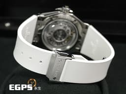 HUBLOT 宇舶 Classic Fusion 經典融合 ORLINSKI 聯名款 550.NS.2200.RW.1804.ORL20 <font color="#dad8d8">原廠鑲鑽 白色切面立體錶盤</font><font color="#ff0000"> </font>鈦金屬+不鏽鋼材質<font color="#ff0000"> 2025年保單 </font>自動上鍊 40mm