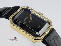 CHANEL 香奈兒 PREMIÈRE 首映系列 H0094 18K黃金材質 <font color="#05f0f0">鑲嵌凸圓形縞瑪瑙錶冠、</font><font color="#ff0000">原廠鑲嵌鑽石錶圈 </font>石英機芯 25×19mm