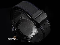 Girard Perregaux 芝柏 GP Laureato Absolute Chronograph 計時碼錶 桂冠系列 81060-21-491-FH6A <font color="#05f0f0">黑色PVD鍍層鈦金屬錶殼 藍色太陽紋面盤</font> <font color="#ff0000">2022年保卡</font> 自動上鍊 44mm