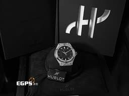 HUBLOT 宇舶 Classic Fusion 經典融合 ORLINSKI 聯名款 550.NS.1800.RX.1604.ORL19 <font color="#05f0f0">原廠鑲鑽 黑色切面立體錶盤</font> 鈦金屬+不鏽鋼材質 <font color="#ff0000">2025年保單</font> 自動上鍊<font color="#fa00fa"> </font><font color="#0ced27">多面切割錶盤和錶殼 雕塑出藝術家Richard Orlinski最具代表性的美學符號</font> 40mm
