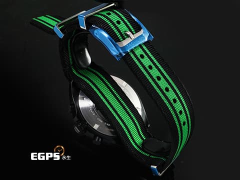 TAG HEUER 泰格豪雅 F1系列 Formula 1 CAZ1113.FC8189 黑色PVD不鏽鋼材質 黑色格紋面盤搭配綠色指針、時標、刻度 1/10秒計時功能 2026年保卡 石英機芯 42mm