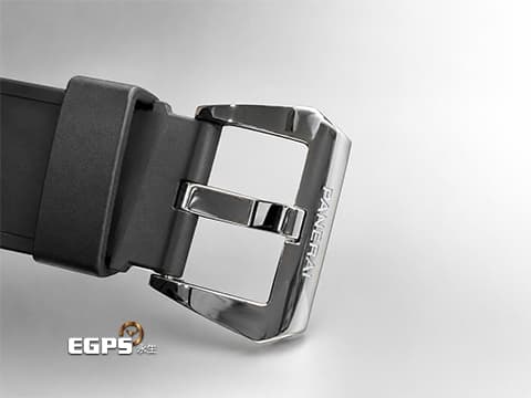 PANERAI 沛納海 Luminor Marina PAM111 小秒針 不鏽鋼 夜光黑色三明治面盤 PAM00111 最能代表小沛的經典款式 手上鍊 44mm