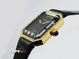 CHANEL 香奈兒 PREMIÈRE 首映系列 H0094 18K黃金材質 <font color="#05f0f0">鑲嵌凸圓形縞瑪瑙錶冠、</font><font color="#ff0000">原廠鑲嵌鑽石錶圈 </font>石英機芯 25×19mm