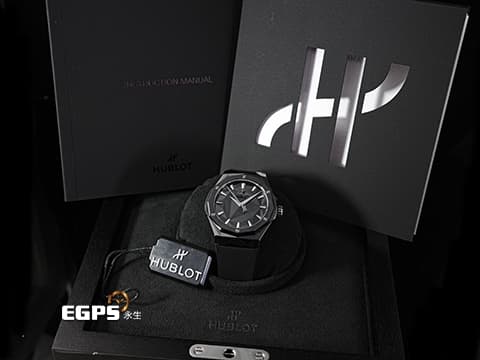 HUBLOT 宇舶 Classic Fusion 經典融合系列 ORLINSKI 聯名錶款 550.CS.1800.RX.ORL21 黑陶瓷材質 3D立體切面錶殼 黑色面盤 2025年保單 自動上鍊 40mm