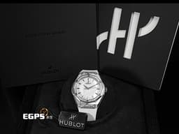 HUBLOT 宇舶 Classic Fusion 經典融合 ORLINSKI 聯名款 550.NS.2200.RW.1604.ORL20 <font color="#cfcfcf">原廠鑲鑽 白色切面立體錶盤</font><font color="#ff0000"> </font>鈦金屬+不鏽鋼材質 <font color="#ff0000">2025年保單</font> 自動上鍊 40mm