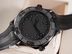 OMEGA 歐米茄 Seamaster Diver 300 海馬 21092442001003 <font color="#6b6b6b">黑黑腕錶 黑色陶質材質錶殼、錶圈、波浪紋面盤</font> 同軸擒縱 <font color="#FF0000">2022年台灣公司貨 </font>排氦氣閥 潛水錶 自動上鍊 43.5mm