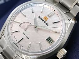 GRAND SEIKO 特級精工 GS 精工 Heritage系列 SBGA413G 春分 Spring Drive 44GS 三日鍊 <font color="#FFB7DD">錶盤設計源自 二十四節氣「春分」,櫻花隨風飄落墜至河中,在水面上漂流形成「花筏」景象</font> 鈦金屬 <font color="#FF0000">2026年保單</font> 自動上鍊 40mm