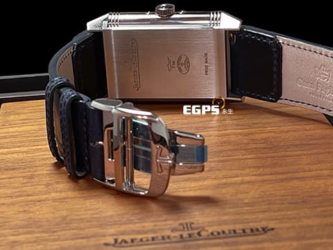 Jaeger Le-Coultre 積家 REVERSO Reverso Tribute Moon Q3918420 不銹鋼材質 GMT JLC特色獨特雙時區月相翻轉REVERSO工藝 高水準工藝~藍白雙色面盤~ 2024年保單 手動上鍊 49.4 x 29.9 mm